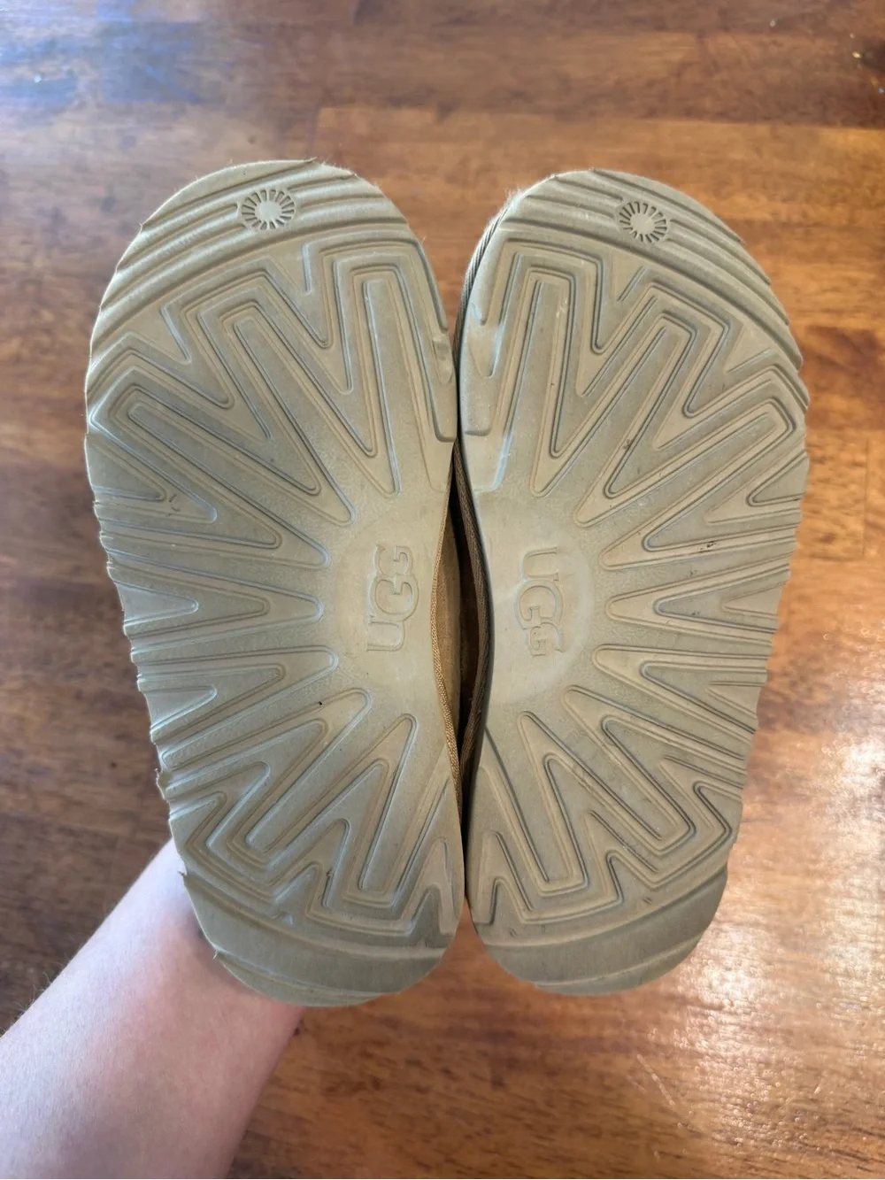 UGG Tasman II Slipper Kids Size 1 Chestnut Suede Slip On